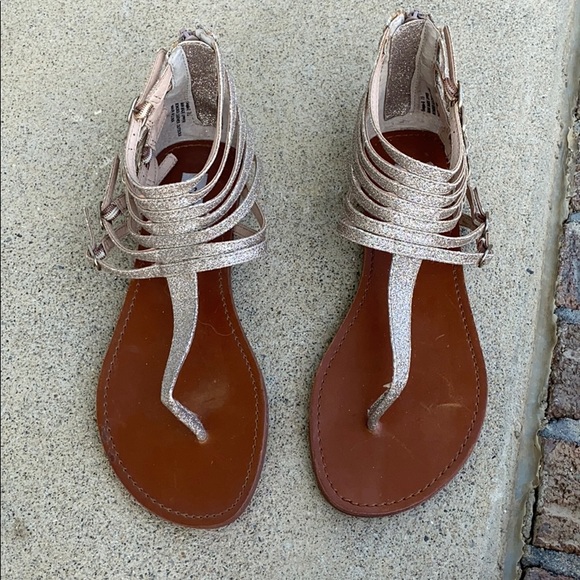 NEVER WORN! Steve Madden Simple G Glitter Sandal - Picture 2 of 8